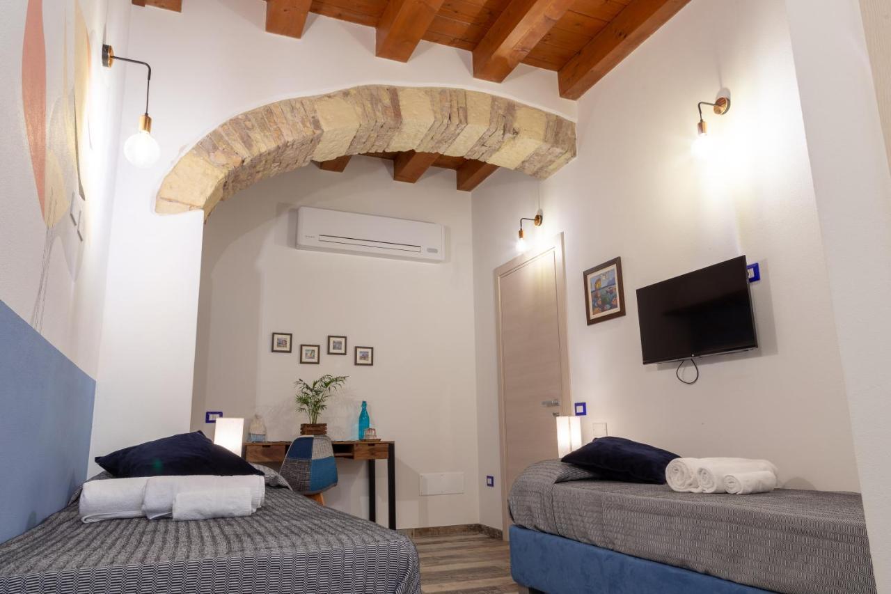 Bed and Breakfast Trigu & Mangoni Cagliari Exterior foto